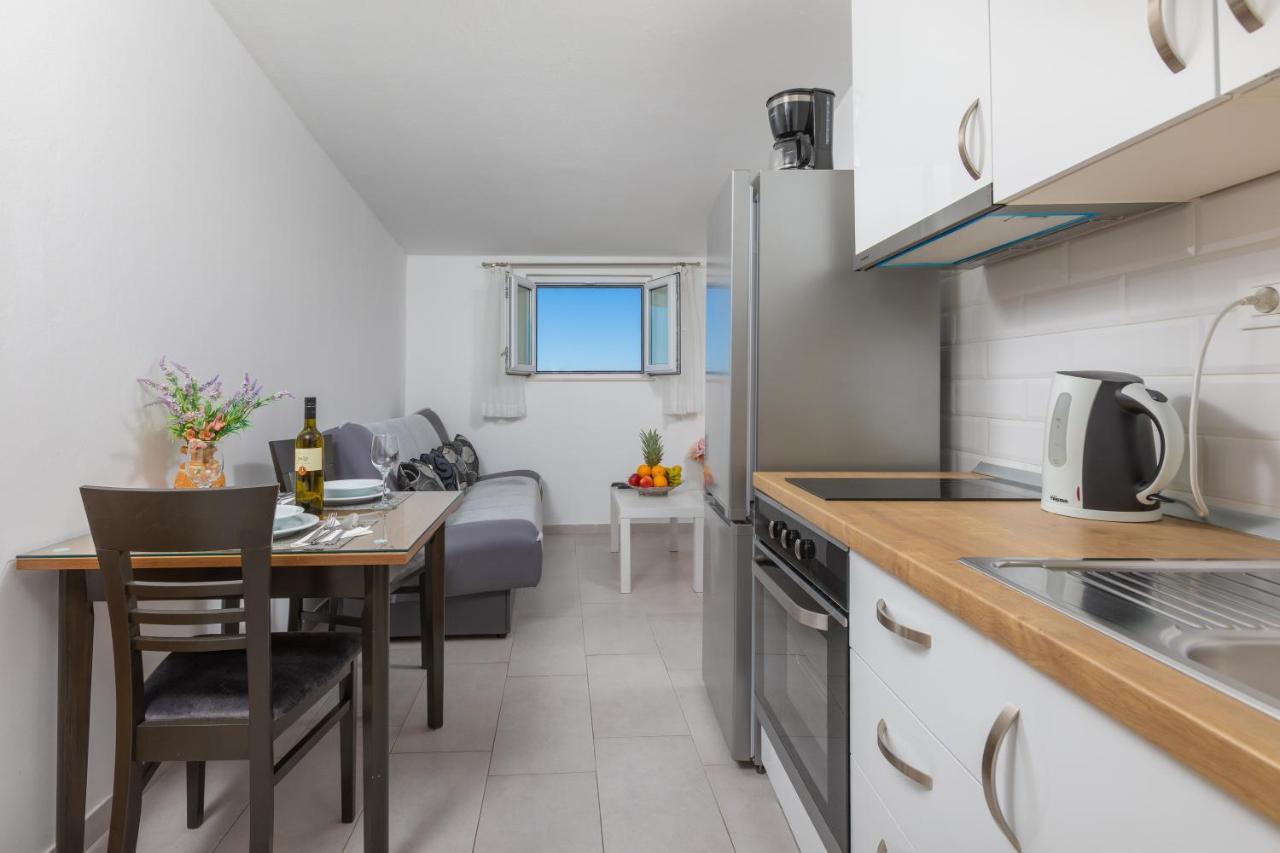 Apartments Petrovic Makarska Ngoại thất bức ảnh