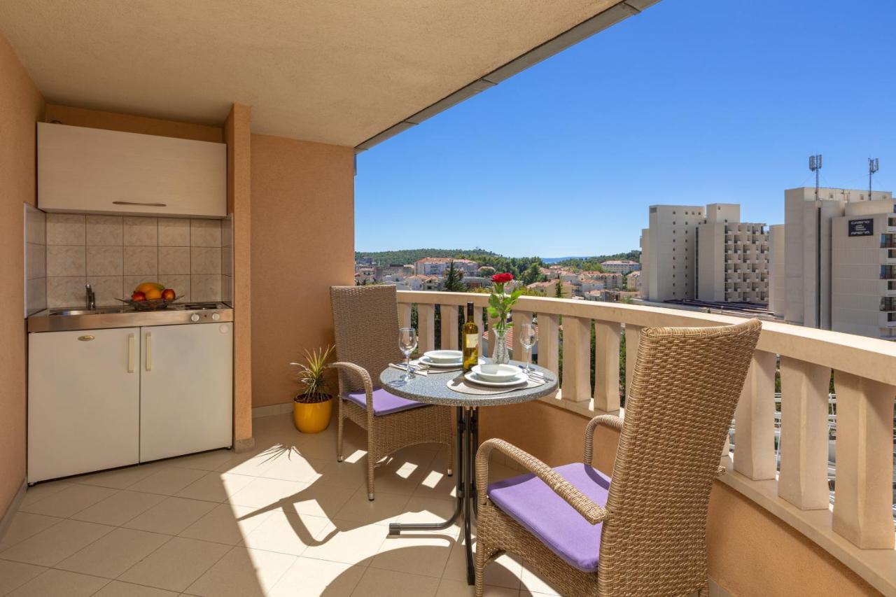 Apartments Petrovic Makarska Ngoại thất bức ảnh