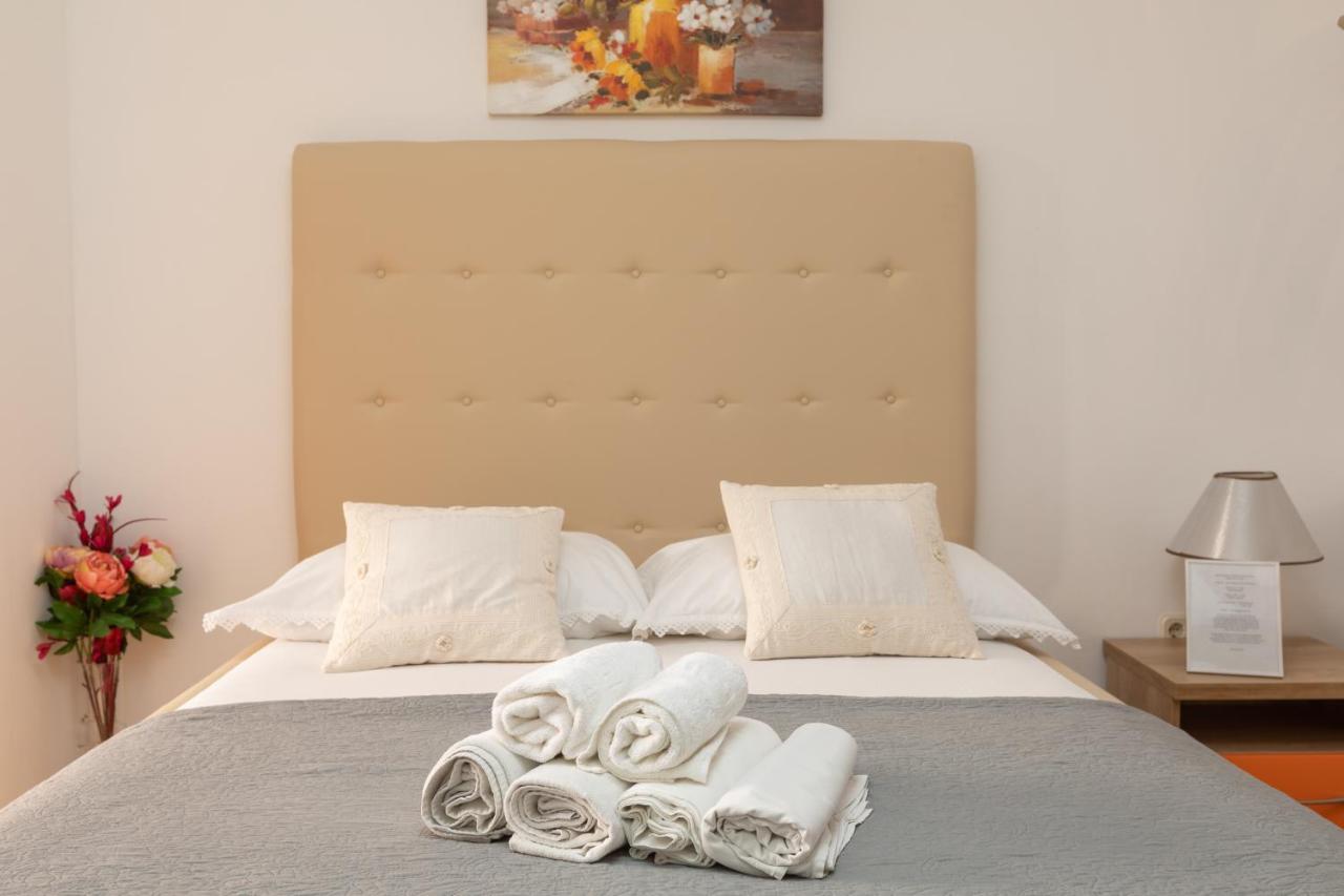 Apartments Petrovic Makarska Ngoại thất bức ảnh